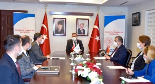 Anavarza yeniden doğuyor