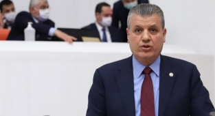 Barut: Öğrencilere dayatma yapılamaz