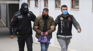 Elektrikli fırına gizlenmiş 1 kilo 632 gram esrar ele geçirildi