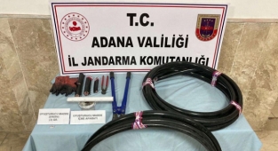 Jandarma kablo hırsızlarını enseledi