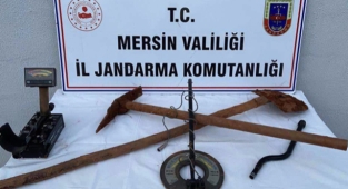 Kaçak kazı yaparken yakalanan 3 şüpheli gözaltına alındı
