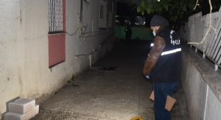KAVGADA BIÇAKLAR ÇEKİLDİ