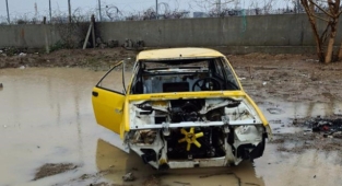 Park halindeki otomobili çalan 2 zanlı tutuklandı