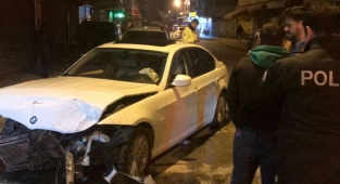 Polisten kaçan sürücü otomobiliyle kaza yaptı