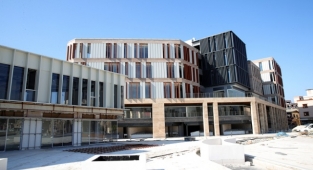Ve Kent Meydanı Büyükşehir’e devrediliyor