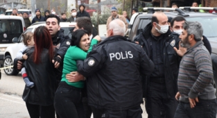 Ailesi ile tartışıp evini ateşe veren kişi gözaltına alındı