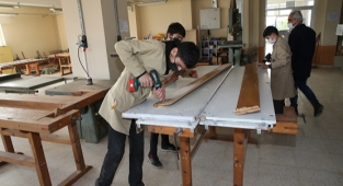 Atık ahşapları değerlendiriyorlar
