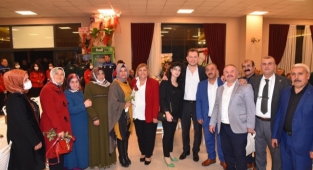 Ceyhan’da sevgililer günü mutluluğu