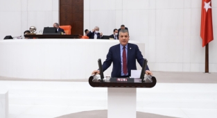 Çiftçimizin emeği sömürülüyor
