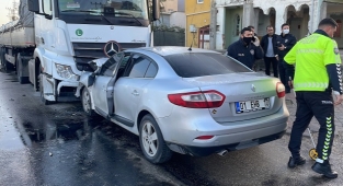DURAN TIRA ÇARPIP HAYATINI KAYBETTİ