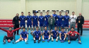 SEYHAN'IN HENTBOLCULARI YÜZLERİ GÜLDÜRÜYOR