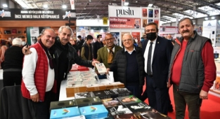 Soner Çetin Kitap Fuarında