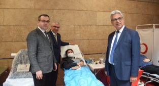Adana Adliyesi’nde kan bağışı kampanyası