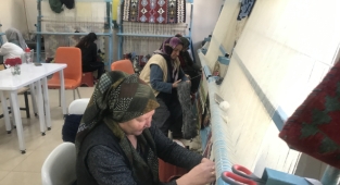 Aladağ'da halı ve kilim dokumacılığı kursu