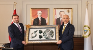 Bakan Kirişci’den Başkan Kocaispir’e ziyaret