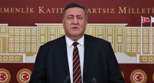 Çözüm için bakan değişikliği yeterli değil