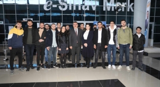 TÜBİTAK Başkanı Mandal öğrencilerle buluştu