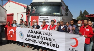 Adana’dan Afganistan'a insani yardım malzemesi