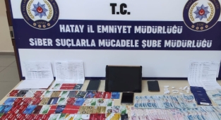 Kredi kartı dolandırıcıları yakalandı