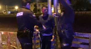 Suriye uyruklu kişi polisi alarma geçirdi