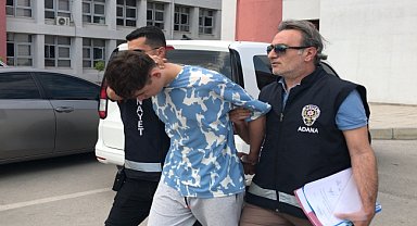 Arkadaşlarını bıçaklayarak öldüren iki kardeş tutuklandı