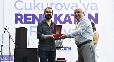 Başarılı öykücüler ödüllerini aldı
