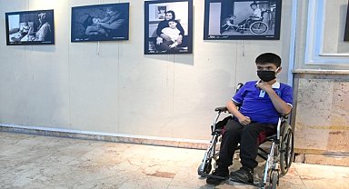 Engelli çocuklar ve annelerinin hayatından kesitler fotoğraflandı