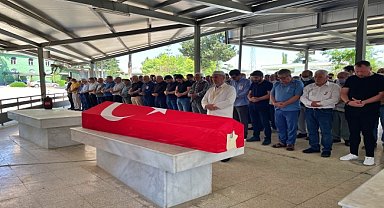 Kazada ölen polisin cenazesi Adana'da defnedildi