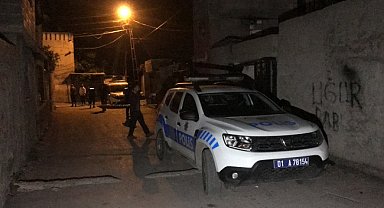 Silahlı saldırıya uğrayan iki kişi yaralandı