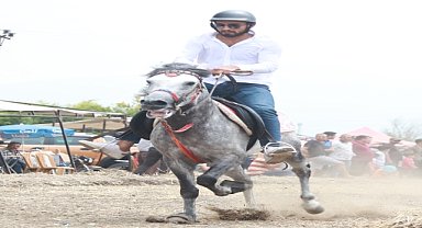 10. Geleneksel Rahvan At Yarışları yapıldı