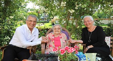 109 yaşına giren Sümerolog Çığ'a doğum günü sürprizi