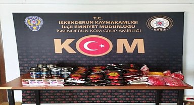 Gümrük kaçağı tütün ve makaron ele geçirildi