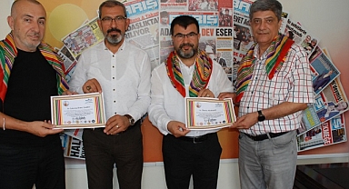 Hoca Ahmet Yesevi Federasyonu’ndan gazetemize ödül