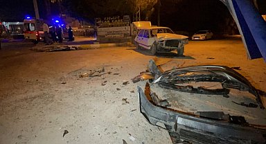 Hurdaya dönen otomobilden yara almadan çıktı