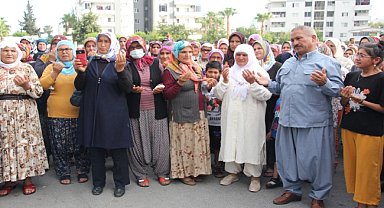İlk hac kafilesi dualarla uğurlandı