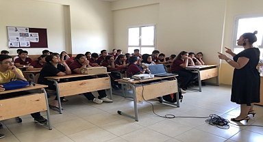 Jandarma'dan öğrencilere siber suçlarla ilgili seminer