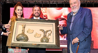 Tarihçi Ortaylı konferans verdi