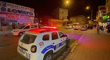 Düğün salonunda çıkan kavgada 2 kişi yaralandı