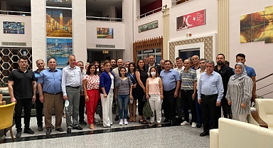 Durmuş Adana’da sağlık çalışanlarıyla buluştu