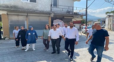 AK Parti'li Çelik, Yayladağı'nda mahalleleri gezdi