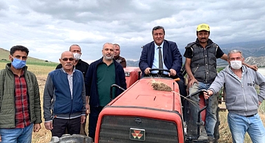 Doğal afetler ve zararlılar çiftçinin belini büktü