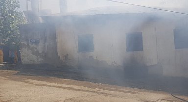 Ev yangını söndürüldü