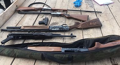 Evinde 6 ruhsatsız silah bulunan şüpheli gözaltına alındı