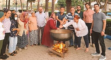 Huzurevi’nde aşure günü etkinliği