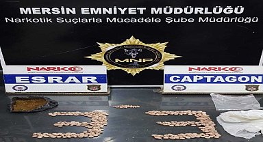 İki araçta ruhsatsız tabanca ve uyuşturucu ele geçirildi