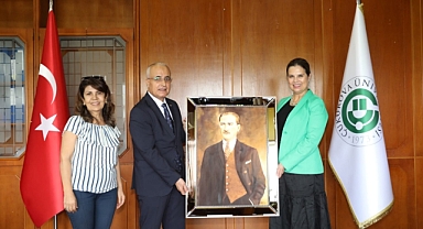 Özdoğan’dan Rektöre Atatürk tablosu