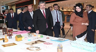 Hükümlülerin el emeği ürünleri sergilendi