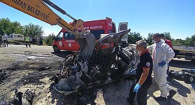 Kamyonla çarpışıp alev alan çalıntı otomobilin sürücüsü öldü