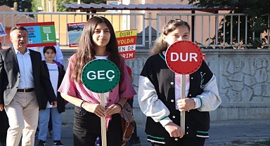 Okul bölgelerinde sürücüler uyarıldı