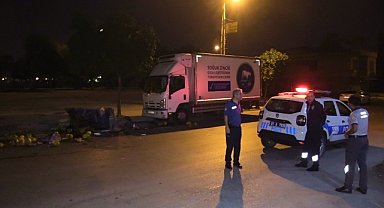 Otomobilin çarpıp kaçtığı seyyar satıcı ağır yaralandı